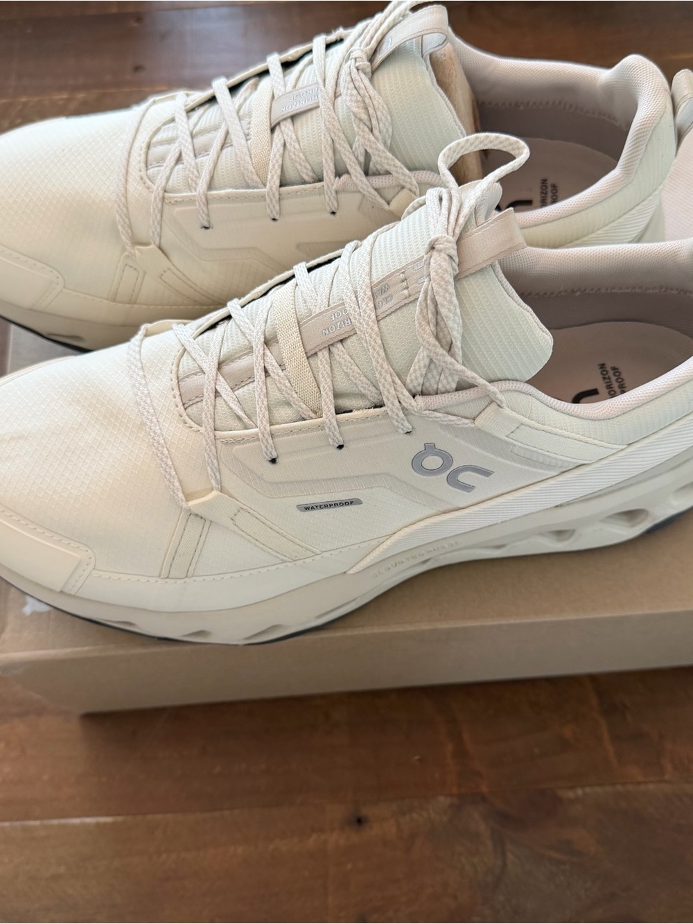 On Running Cloudhorizon Waterproof Men's Sneakers — Cream/Off-White - Picture 2 of 8
